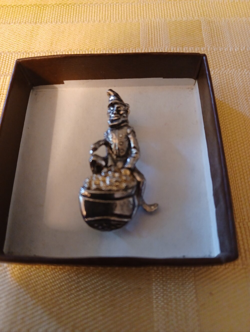 Vintage Small Silvertone Leprechaun Brooch Pin